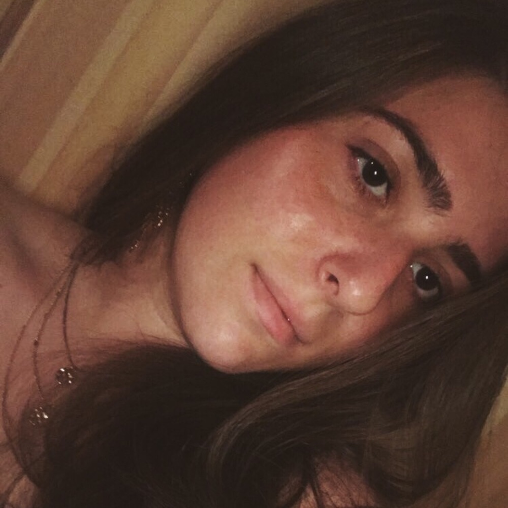 Meet your Posher, Dominique